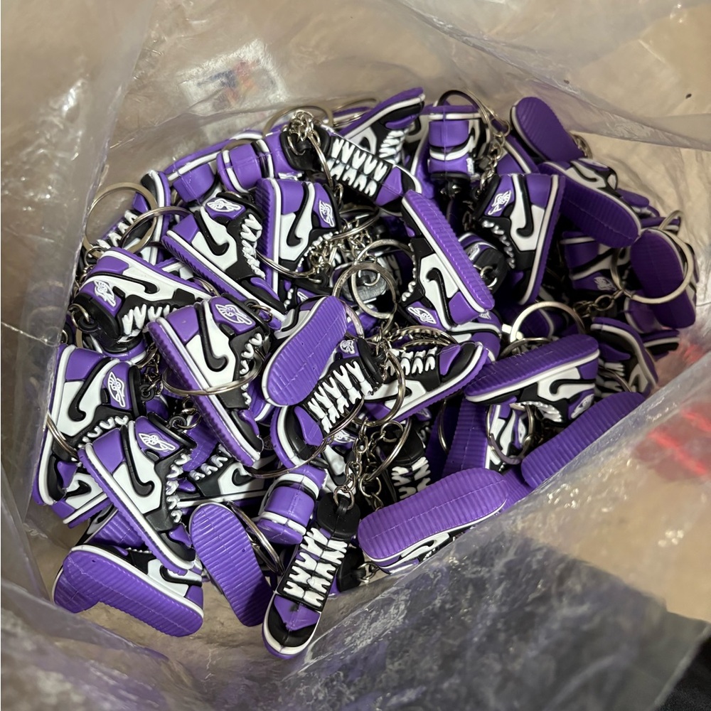 20 Mini Air Jordan 1 Retro High OG Sneaker Keychain Purple Black White